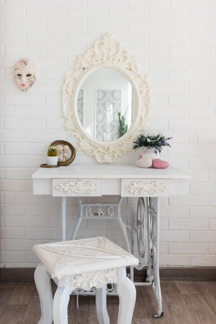 How to Maintain the Shine: Caring for Your Mirrored Vanity Table