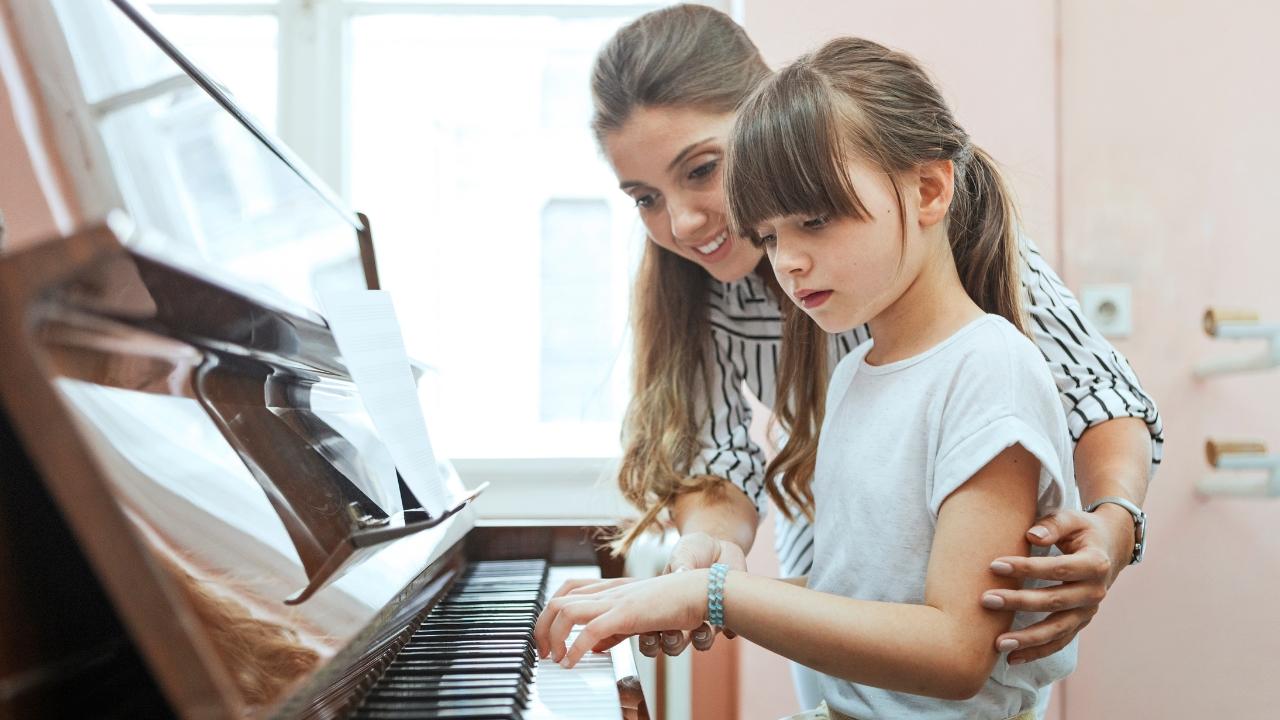 What Students Should Expect from Professional Piano Teachers