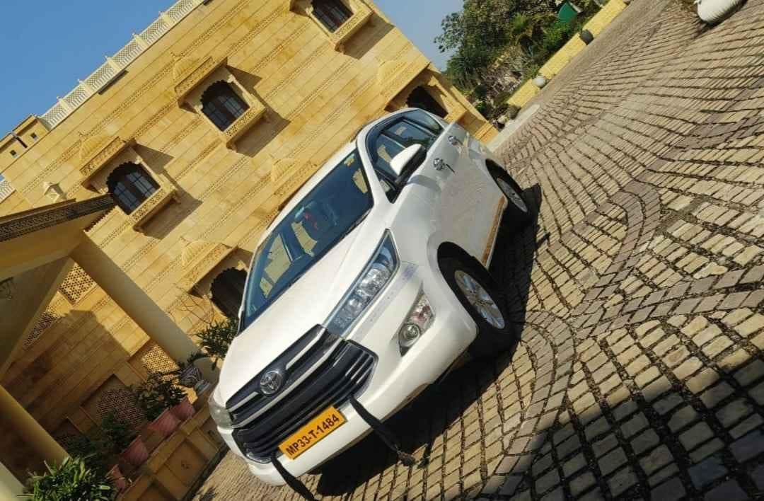 Khajuraho Taxi Service | Book Cab Services at Affordable Rates