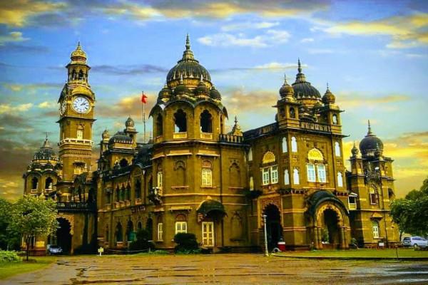 Belgaum to Kolhapur Cab