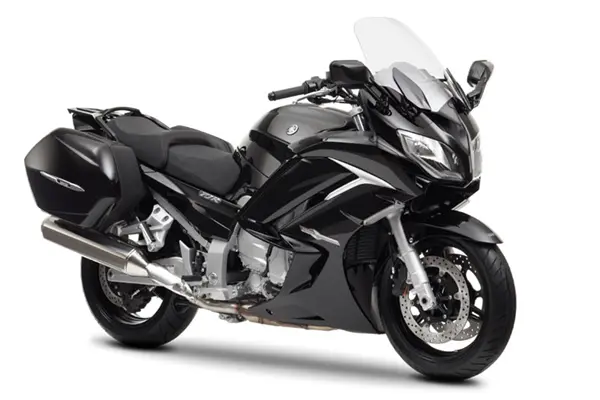 Yamaha FJR 1300 - Ultimate Sport Touring Motorcycle Experience