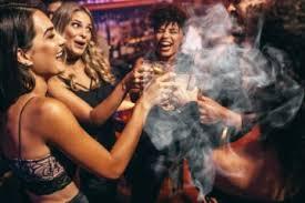 How Vapes Became a Statement Accessory at Festivals and Clubs