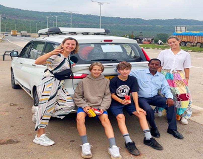 Luxury & Budget Delhi Car Rental with Driver – Book Online Now