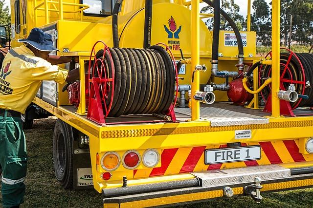 Key Advantages of Using a Youth Employability Service for Career Advancement