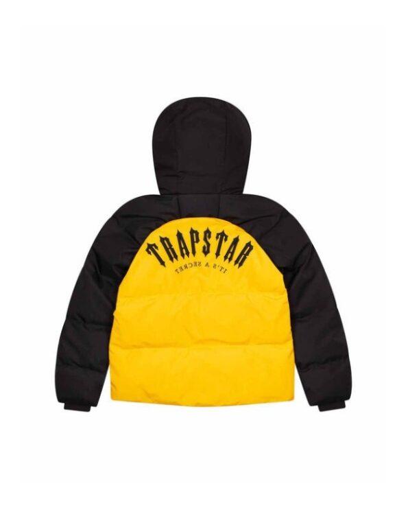 Trapstar Collection: Bold London Streetwear With a Touch of Luxury Edge
