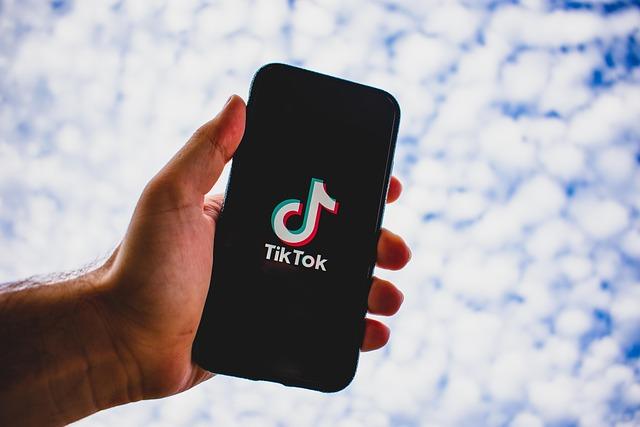Hidden TikTok Emojis You Need to Try Right Now