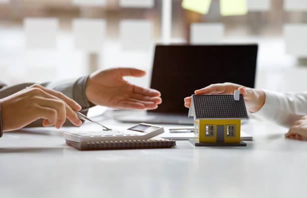 How a Mortgage Lender Calculates Your True Buying Power