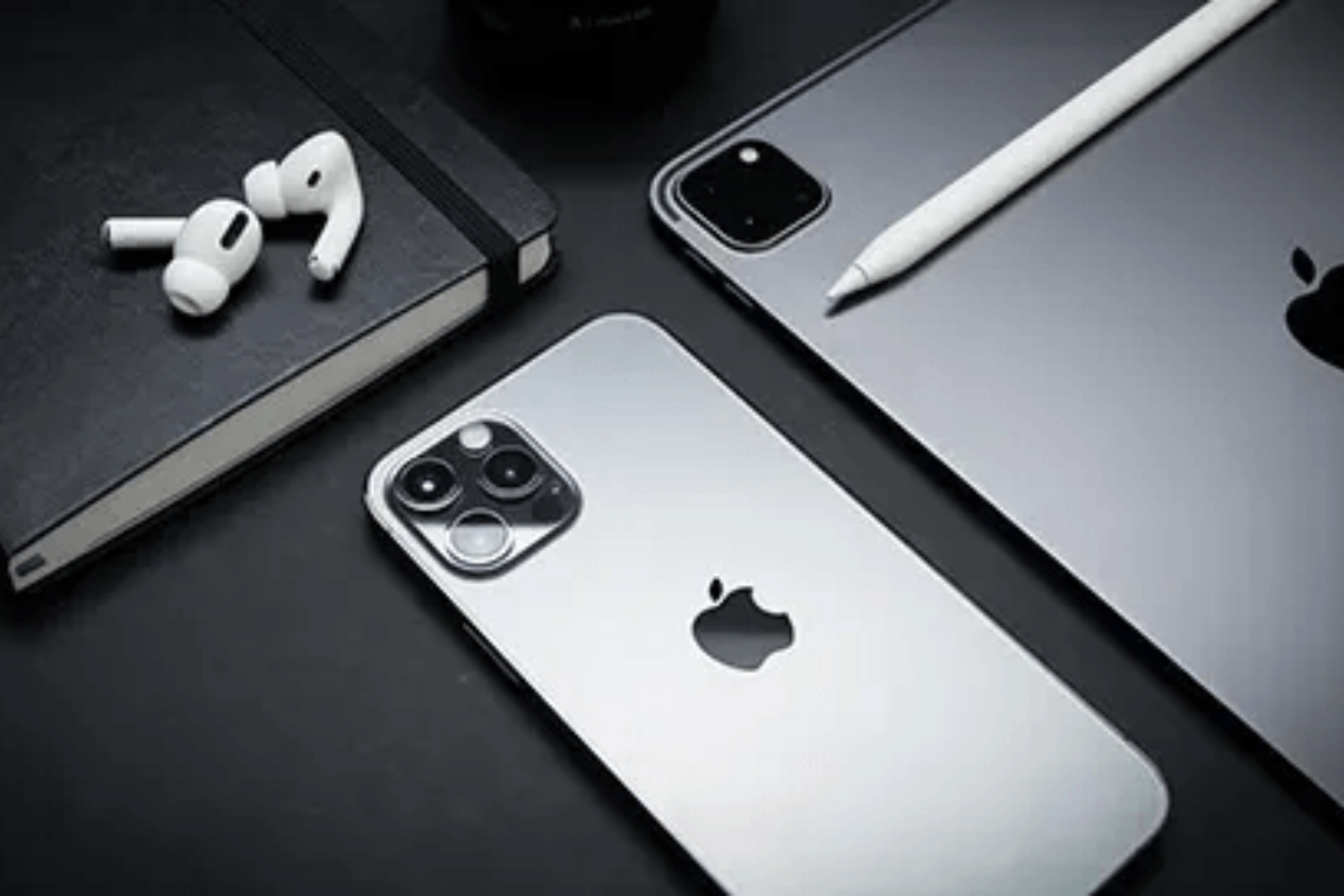 Common Issues Fixed at an iPhone Authorised Service Center